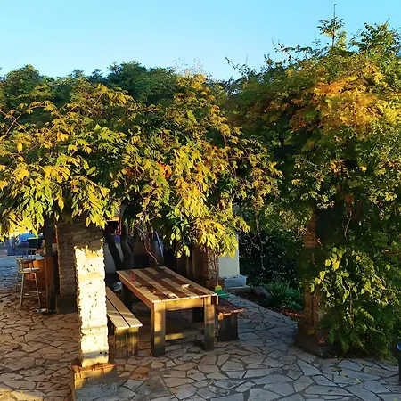 Holiday home Arja Parbayse